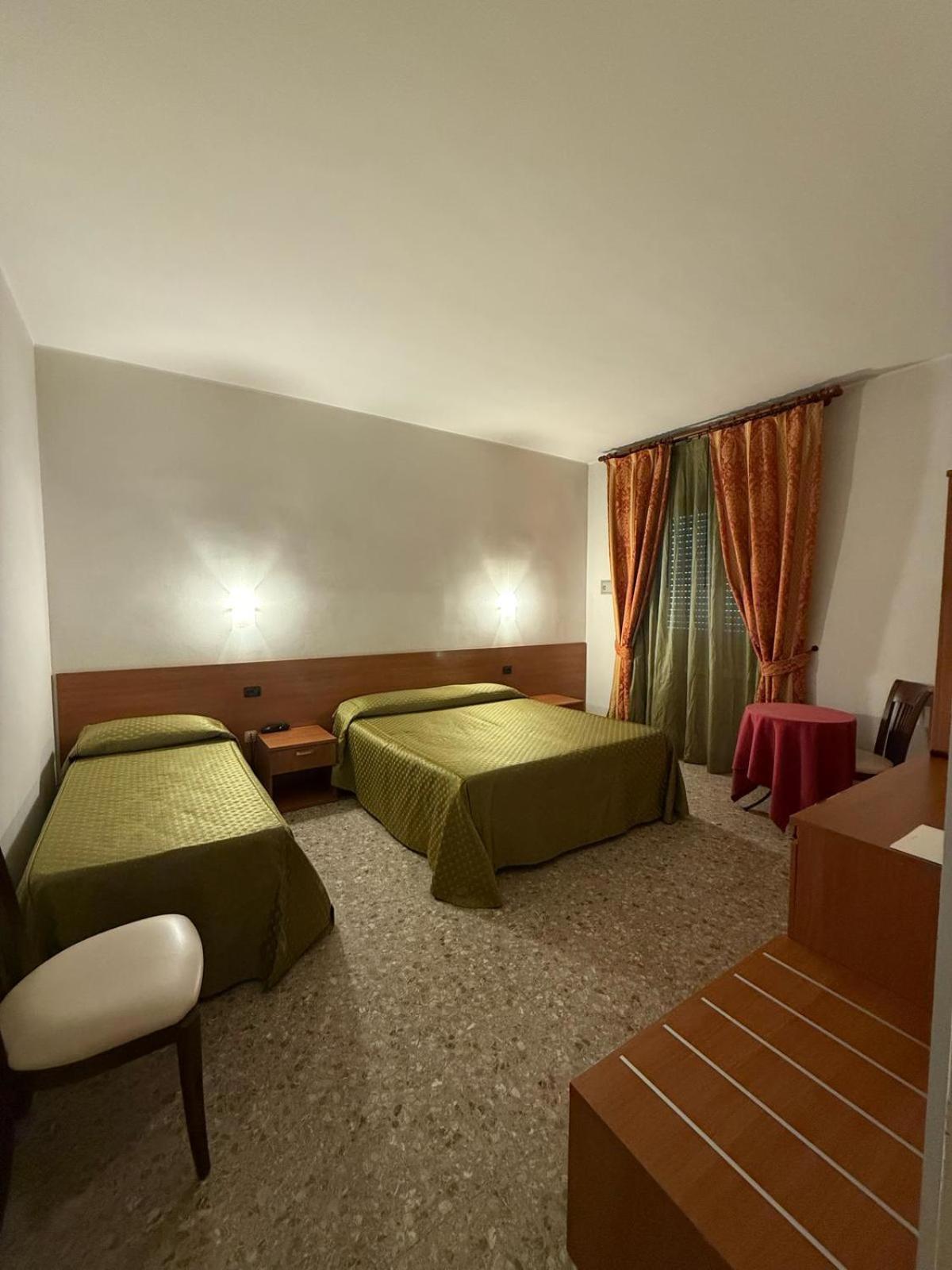 Hotel Villa Giusy Castellaneta Marina Exterior photo